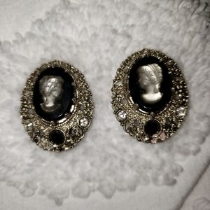 Beautiful black and silver vintage cameo clip ons